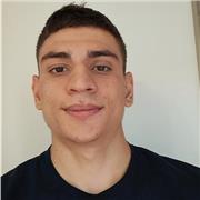 Mi chiamo Fabrizio, sono uno studente universitario con media del 28. Offro lezioni di materie scientifiche e inglese
